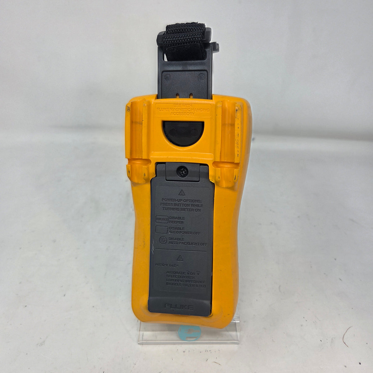 Fluke 116 True RMS CAT III Digital Multimeter 6000 Count 600V w/ Leads