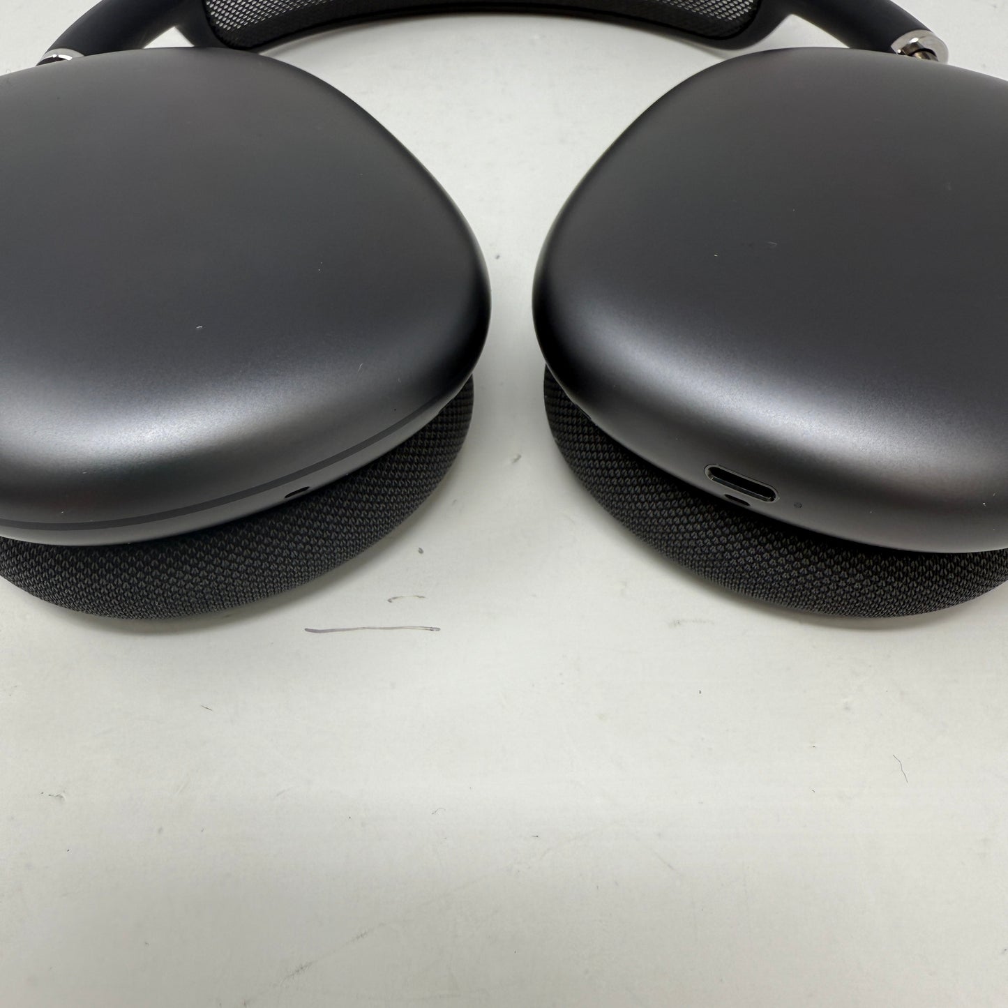 Apple AirPods Max Wireless Over-Ear Headphones Space Gray MGYH3AM/A