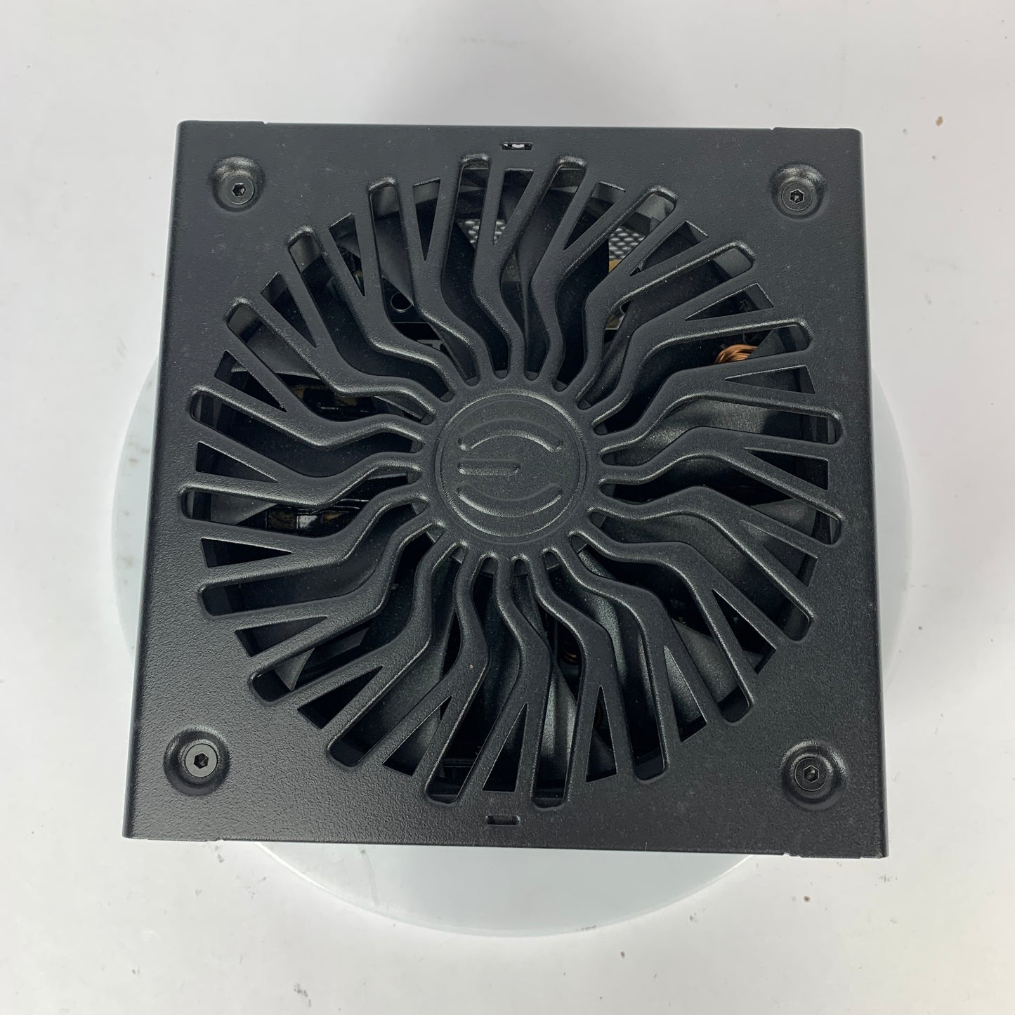 EVGA 650GT Supernova 220-GT-0650-Y1 80 Plus Gold 650W Fully Modular Power Supply