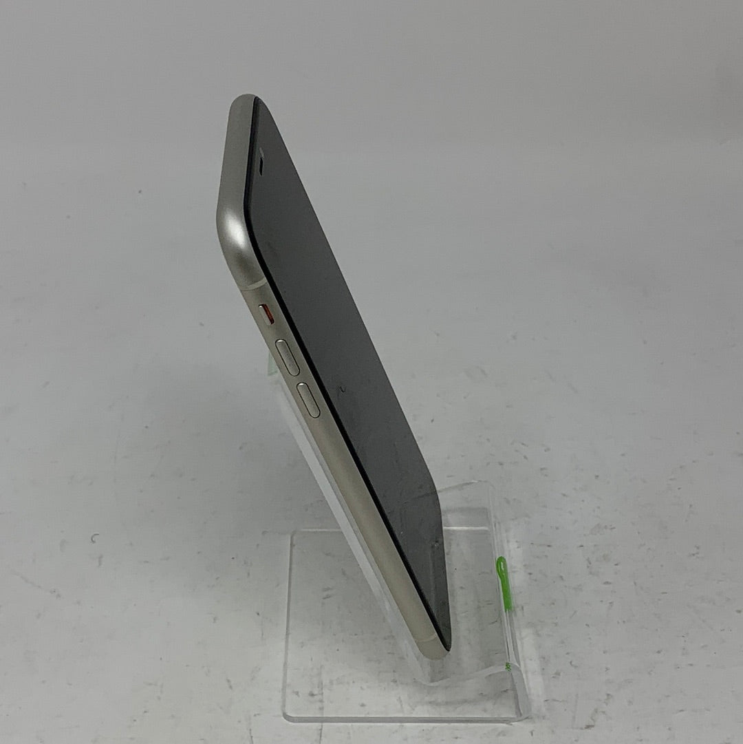 Boost Apple iPhone 11 64GB 17.6.1 White MHCQ3LL/A PayMore Springfield