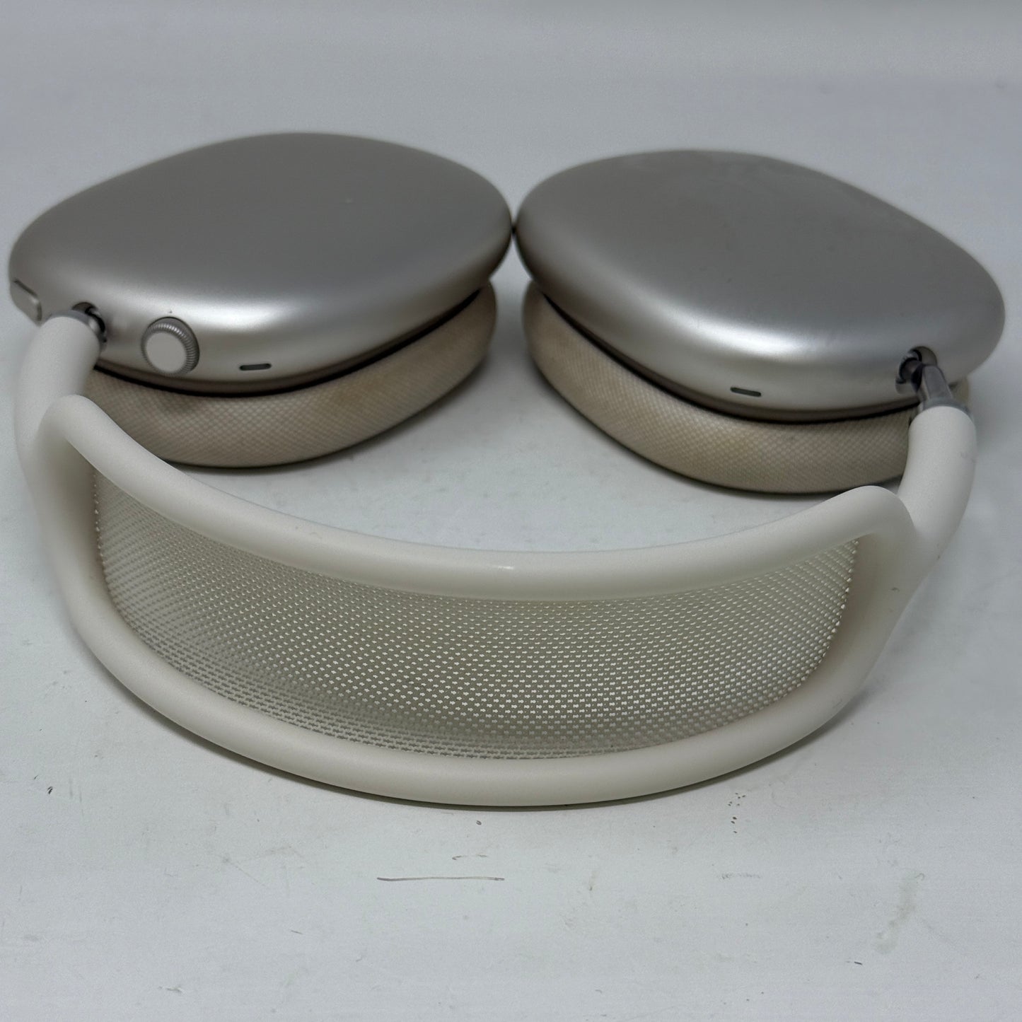 Apple AirPods Max Wireless Over-Ear Headphones Starlight MWW53AM/A