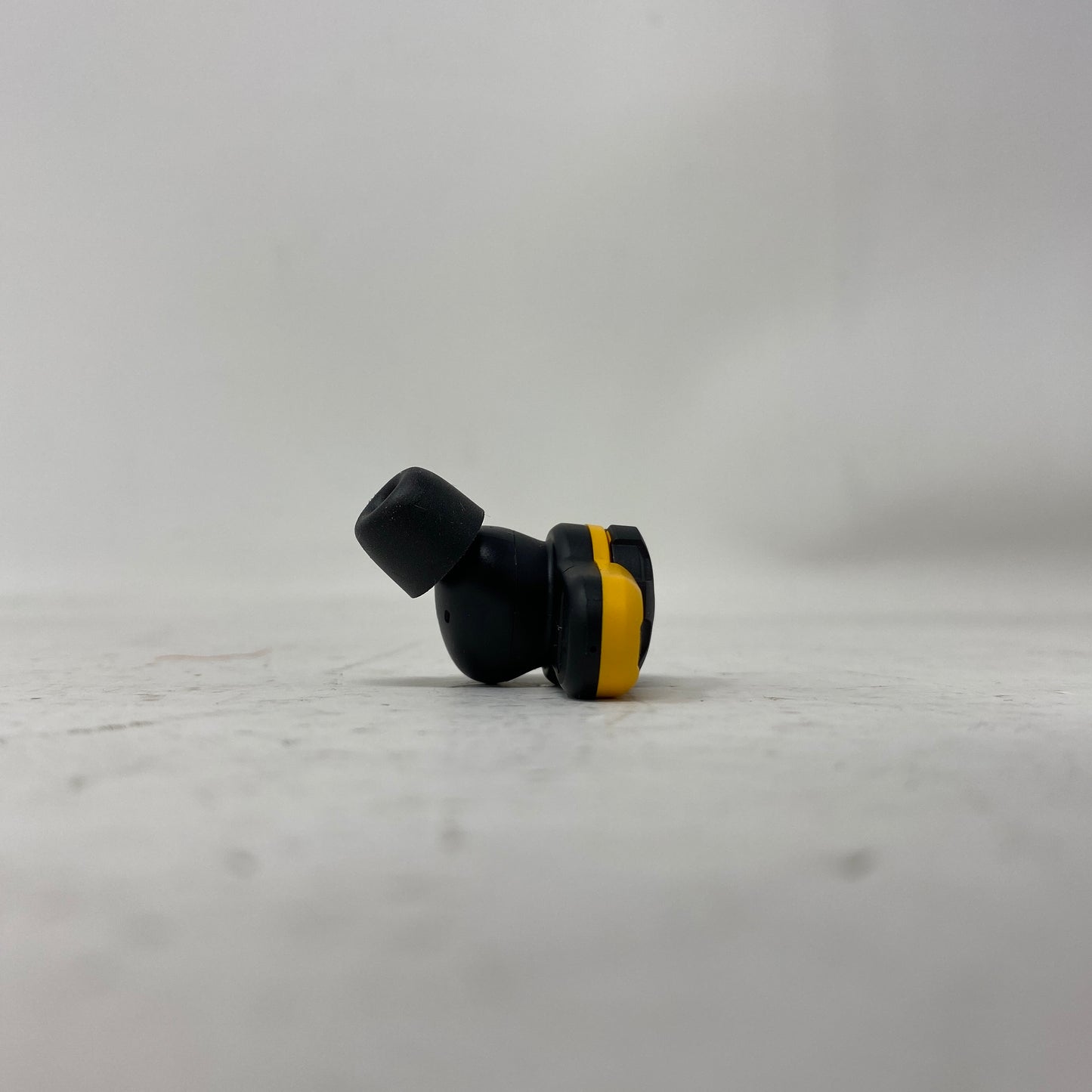 New DeWalt Jobsite Pro-x2 Wireless Bluetooth Earbuds Black DXMA1902097