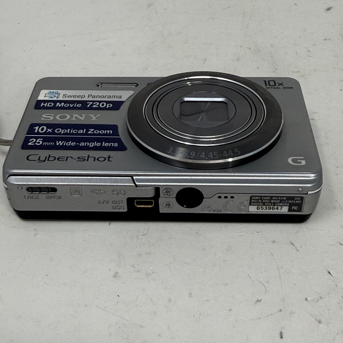Sony Cyber-shot DSC-W690 Digital Camera