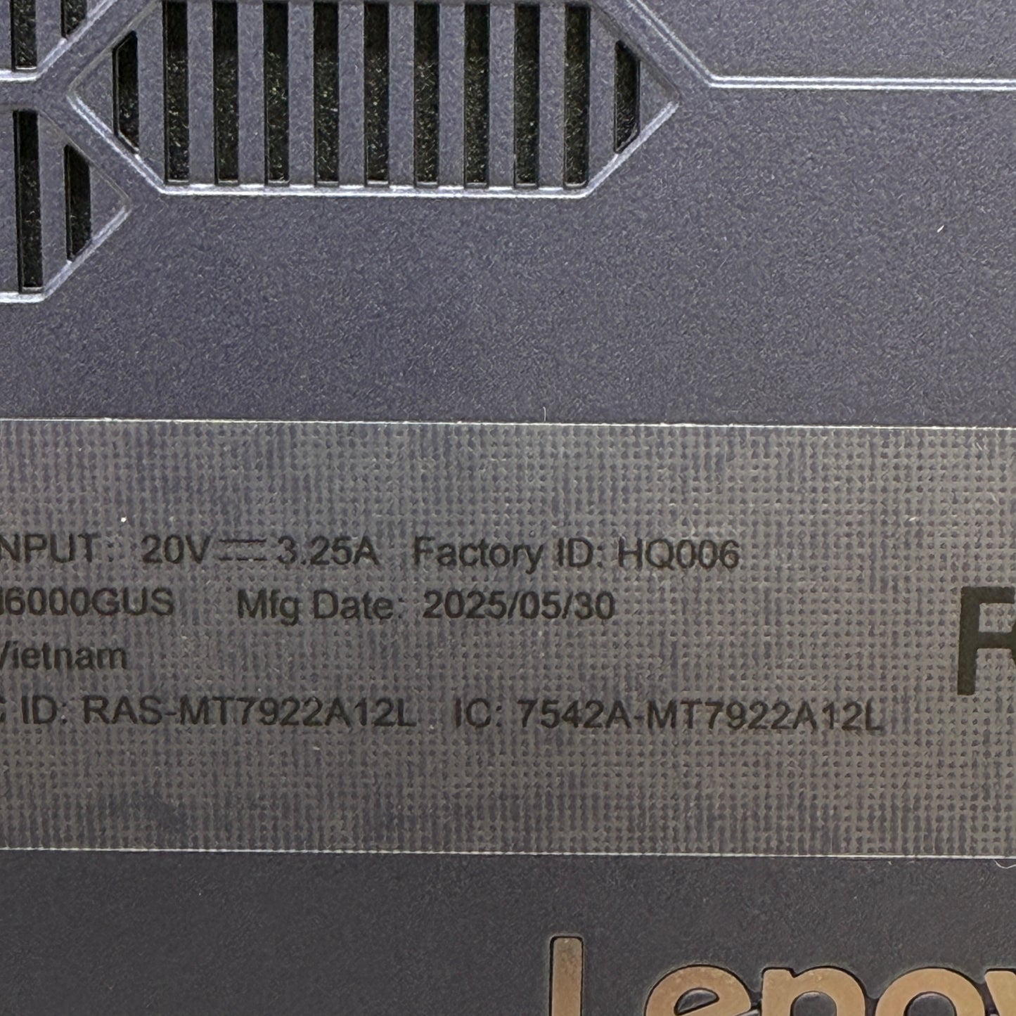 Lenovo Legion Go S with SteamOS 8" AMD Ryzen Z1 Extreme 32GB 512GB Black