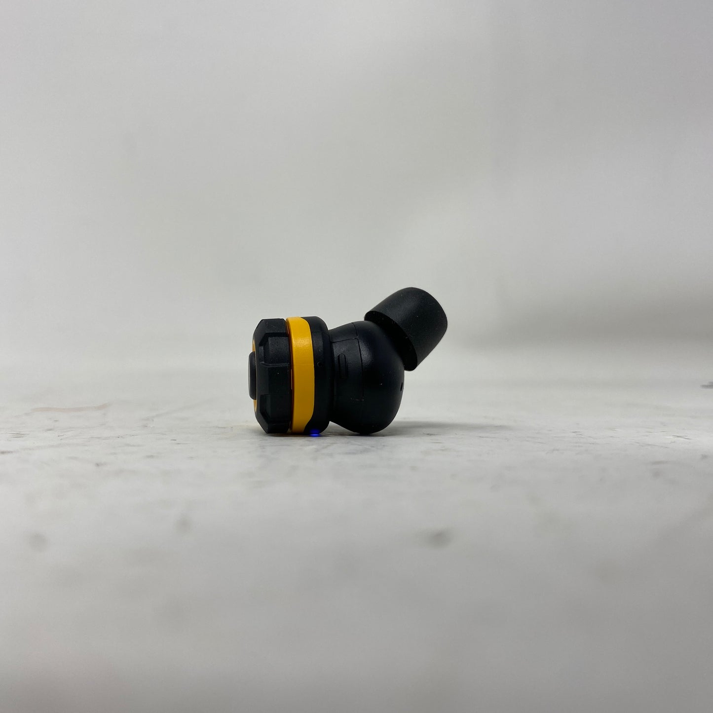 New DeWalt Jobsite Pro-x2 Wireless Bluetooth Earbuds Black DXMA1902097