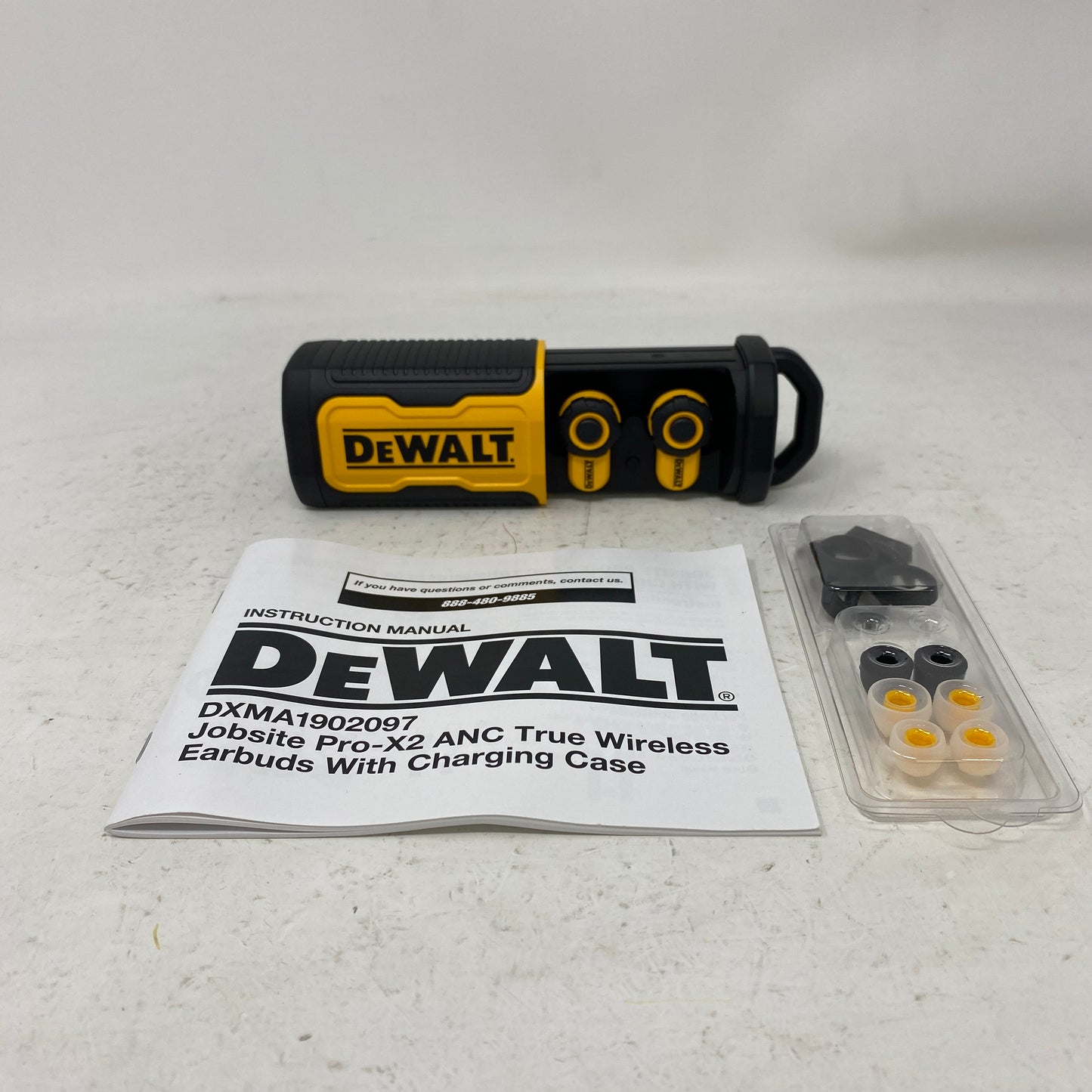 New DeWalt Jobsite Pro-x2 Wireless Bluetooth Earbuds Black DXMA1902097