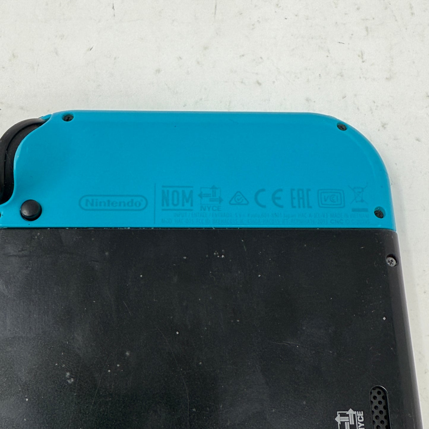 Nintendo Switch v2 Video Game Console HAC-001 (-01) Red/Blue