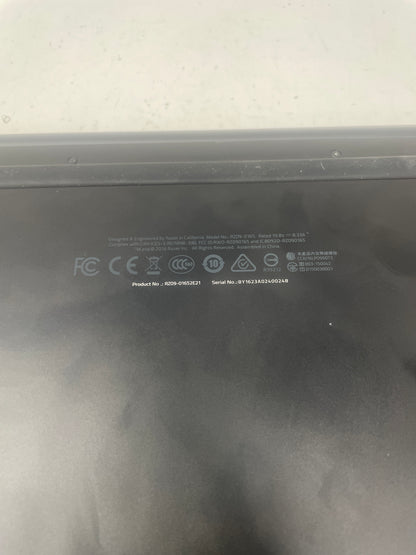 Razer Blade 14″ (RZ09-01652) i7-6700HQ 2.6 GHz 16 GB RAM 256 GB SSD GTX 970M 6 GB QHD+ Touch Gaming Laptop