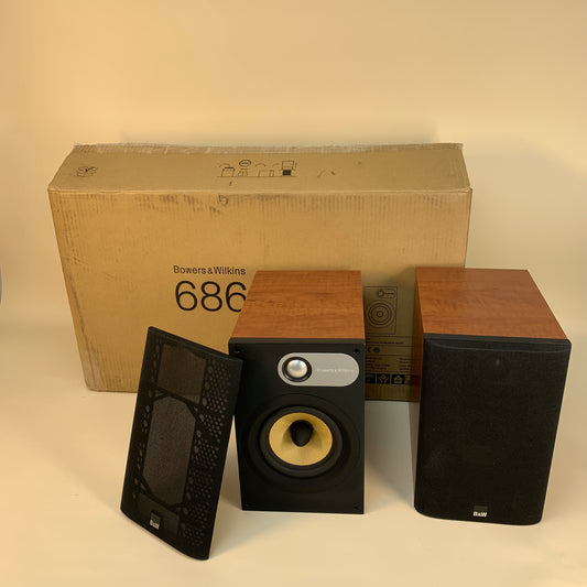 Bowers & Wilkins Bookshelf Speakers Powered Bookshelf Speakers Wood 686