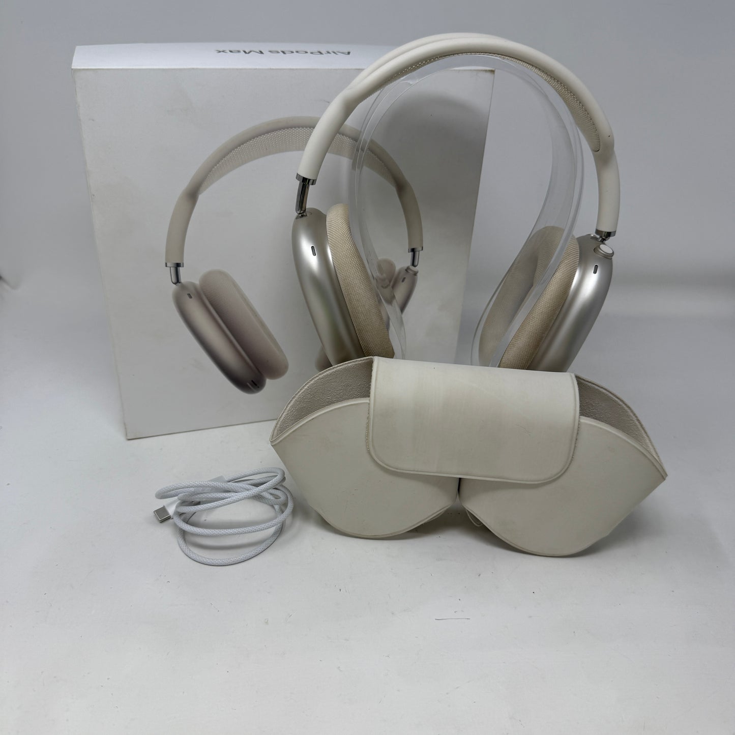 Apple AirPods Max Wireless Over-Ear Headphones Starlight MWW53AM/A