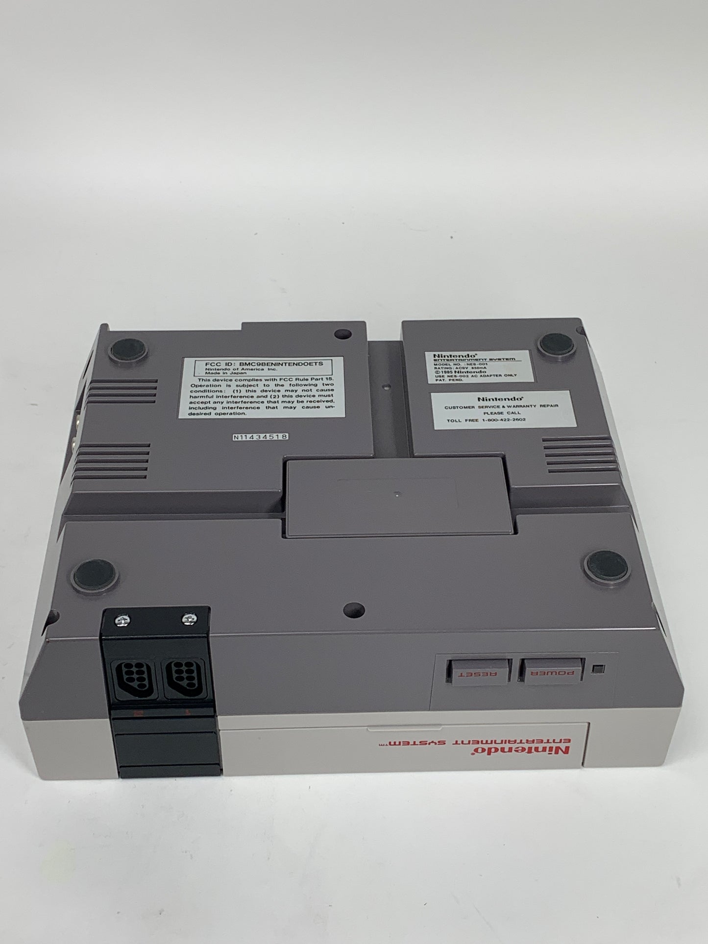 Nintendo Entertainment System NES Control Deck NES-001 Gray