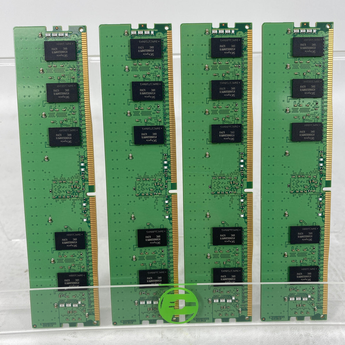 SK Hynix CT32G4RFD4266 32GB (4x8GB) RAM DDR4 2666MHz 2G6D1