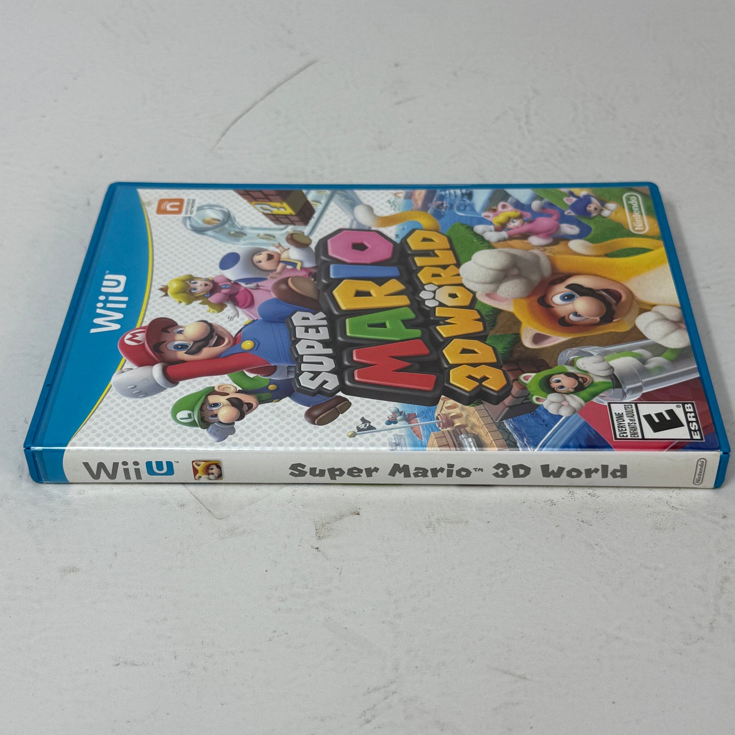 Super Mario 3D World (Nintendo Wii U, 2013)