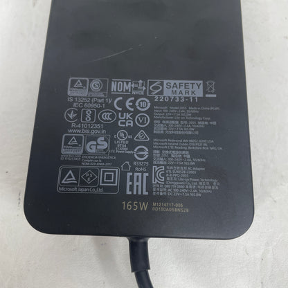 Microsoft Surface Thunderbolt 4  Laptop Docking Station T8I-00001
