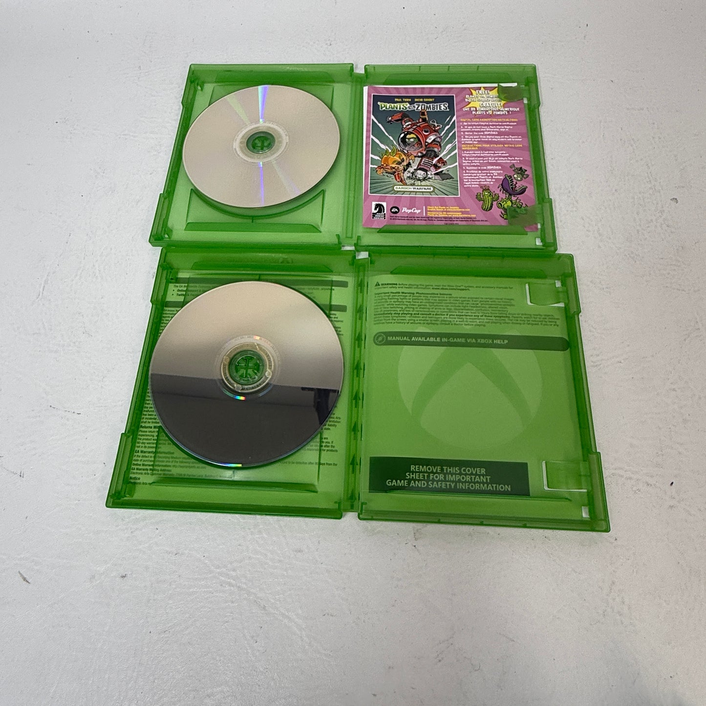 Lot of 2 Xbox One Games Plants vs Zombies Battle for Neighborville & Garden 