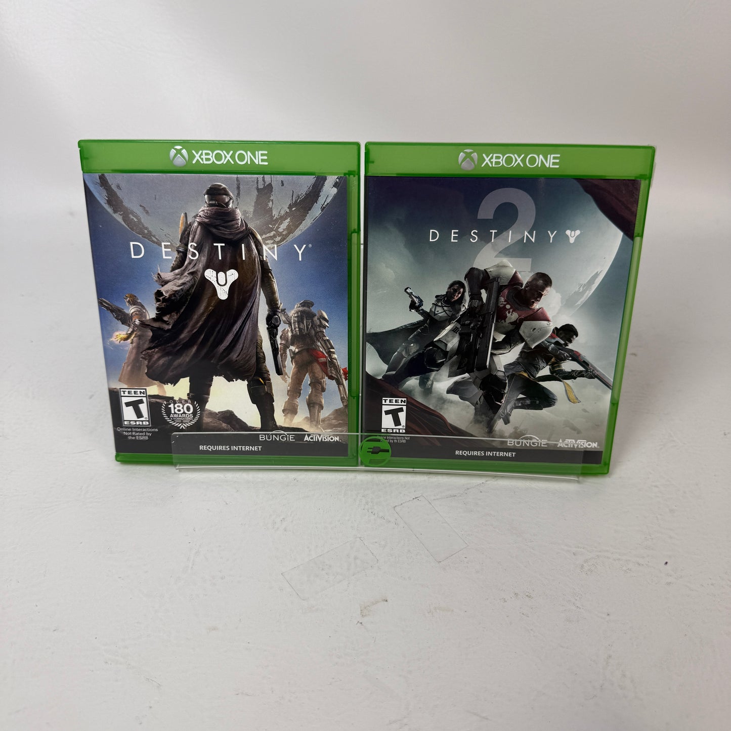 Lot of 2 Games Microsoft Xbox One Destiny, Destiny 2