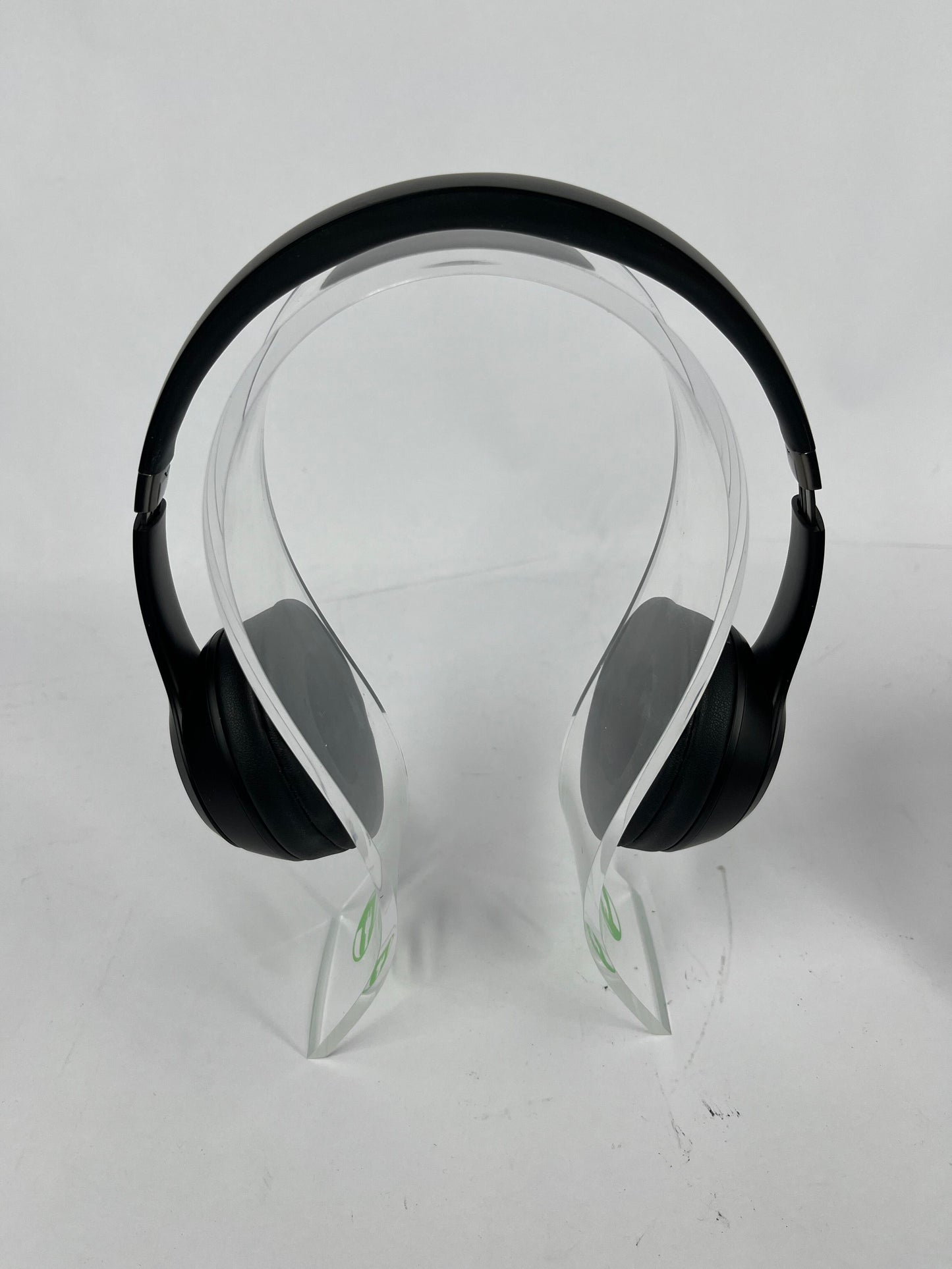 Beats Solo4 Wireless On-Ear Bluetooth Headphones Black MUW23LL/A