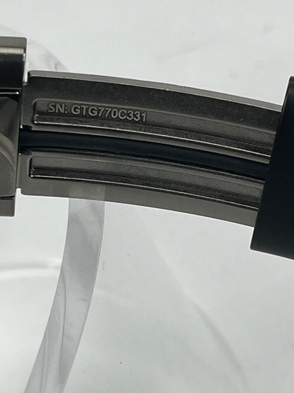 Beats Solo4 Wireless On-Ear Bluetooth Headphones Black MUW23LL/A