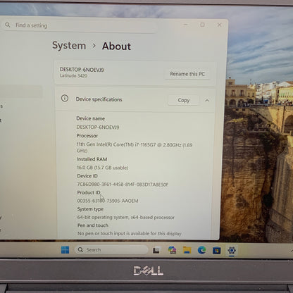 Dell Latitude 3420 15.6" i7-1165G7 2.8GHz 16GB RAM 256GB SSD