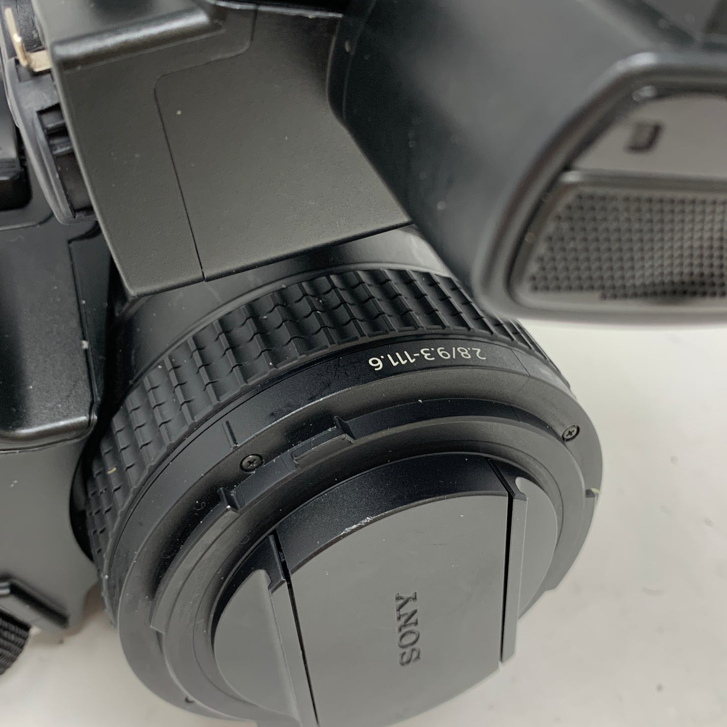 Sony HXR-NX100 14.2MP Professional NXCAM Handheld Camcorder