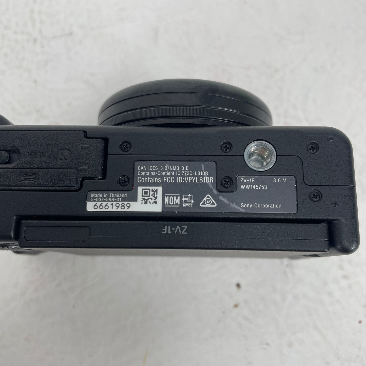 Sony ZV-1F 20.1MP Mirrorless Vlogging Camera Black