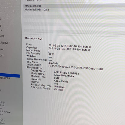 2022 Apple MacBook Pro 13.3" M2 10C GPU 3.5GHz 8GB RAM 256GB SSD A2338