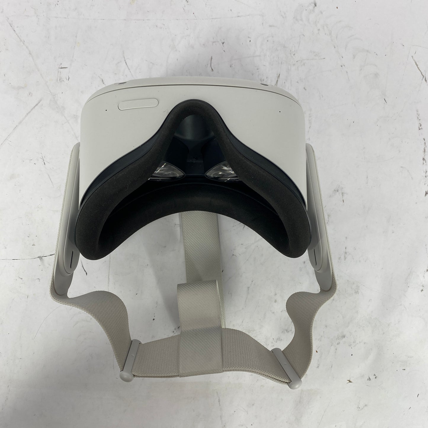 Oculus Quest 2 64GB Standalone All-in-One VR Headset KW49CM