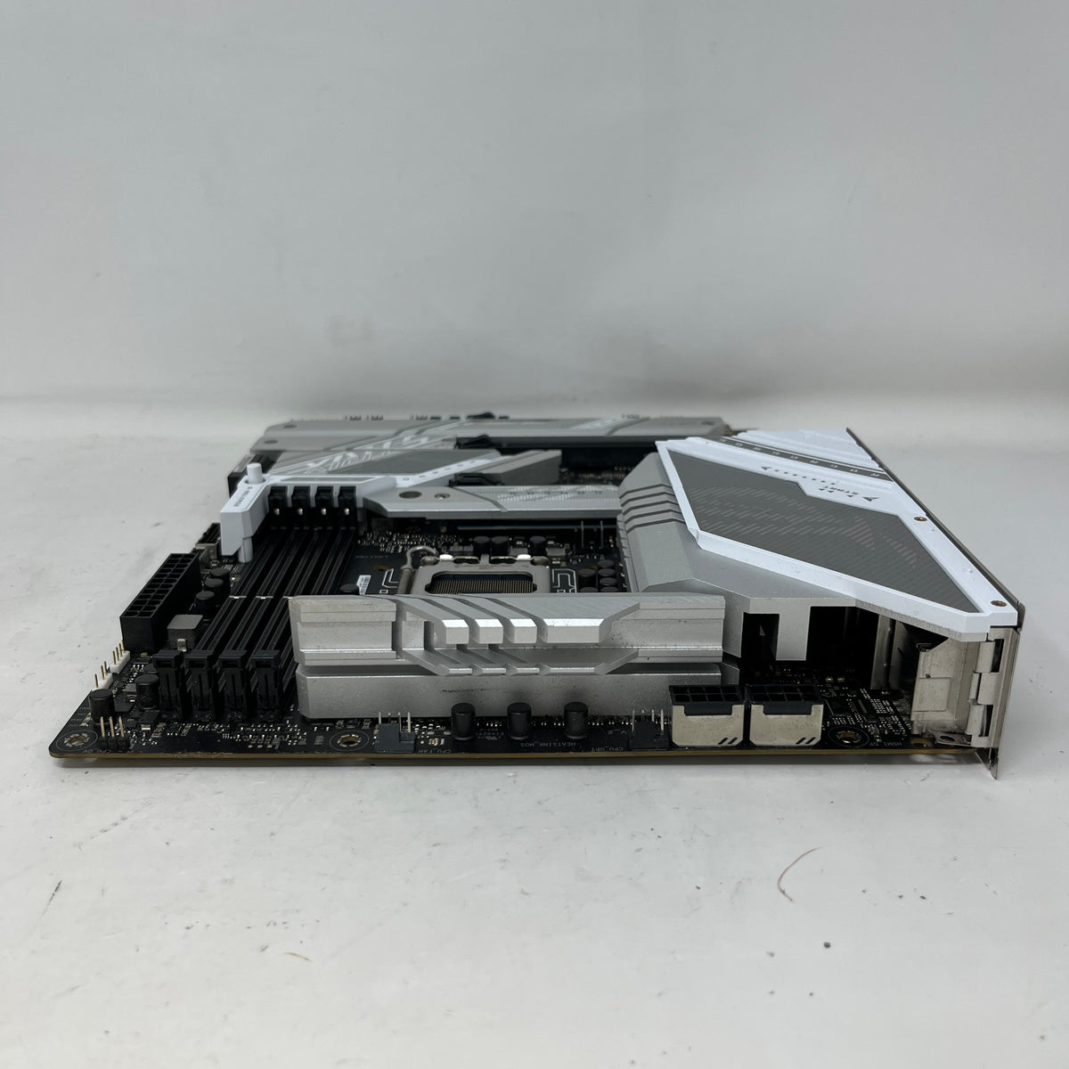Asus ROG STRIX Z790-A GAMING WIFI LGA 1700 ATX Intel DDR5 Motherboard