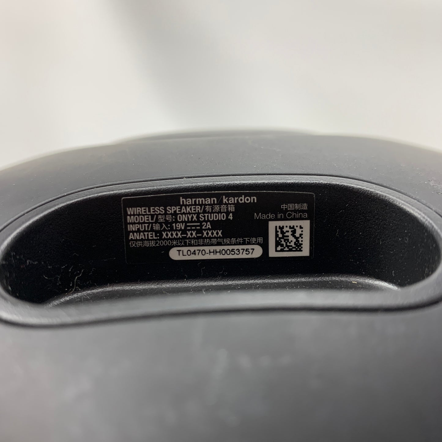 Broken Harman/Kardon Onyx Studio 4 Wireless Bluetooth Speaker Black - Doesn't hold a charge