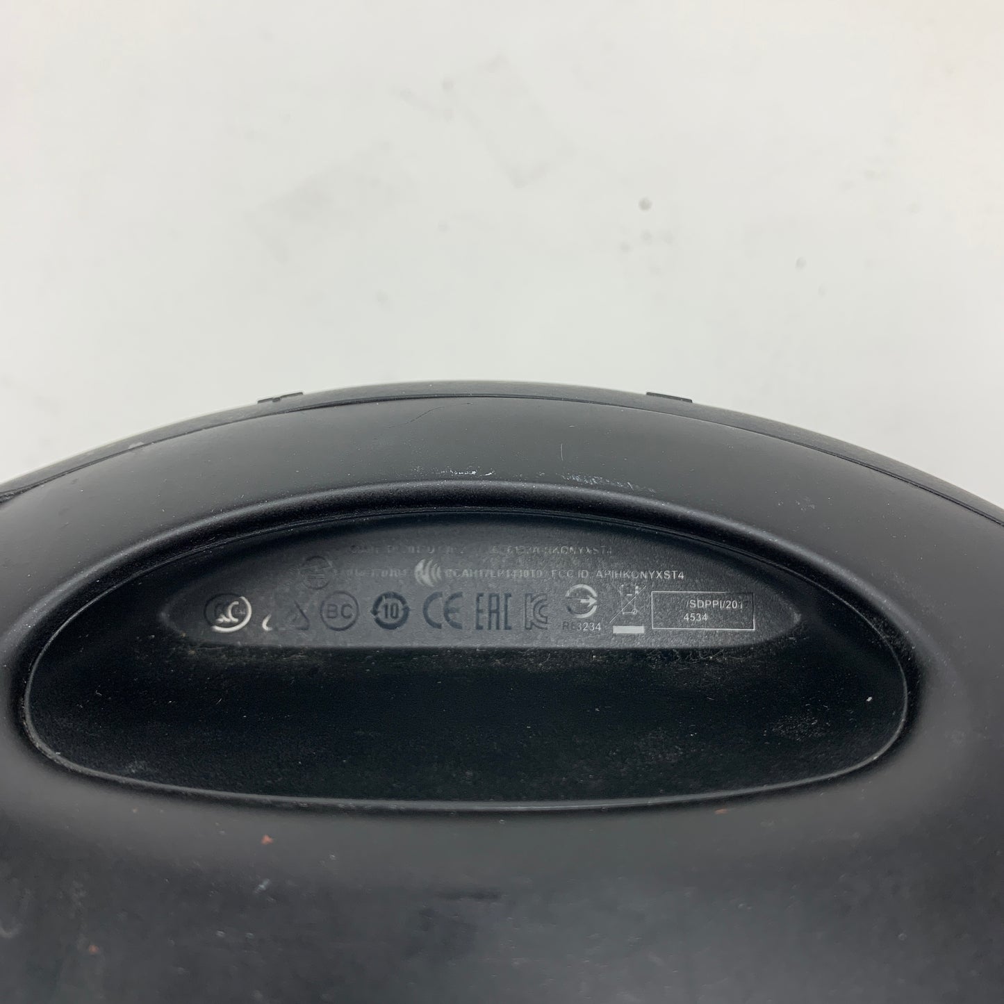 Broken Harman/Kardon Onyx Studio 4 Wireless Bluetooth Speaker Black - Doesn't hold a charge