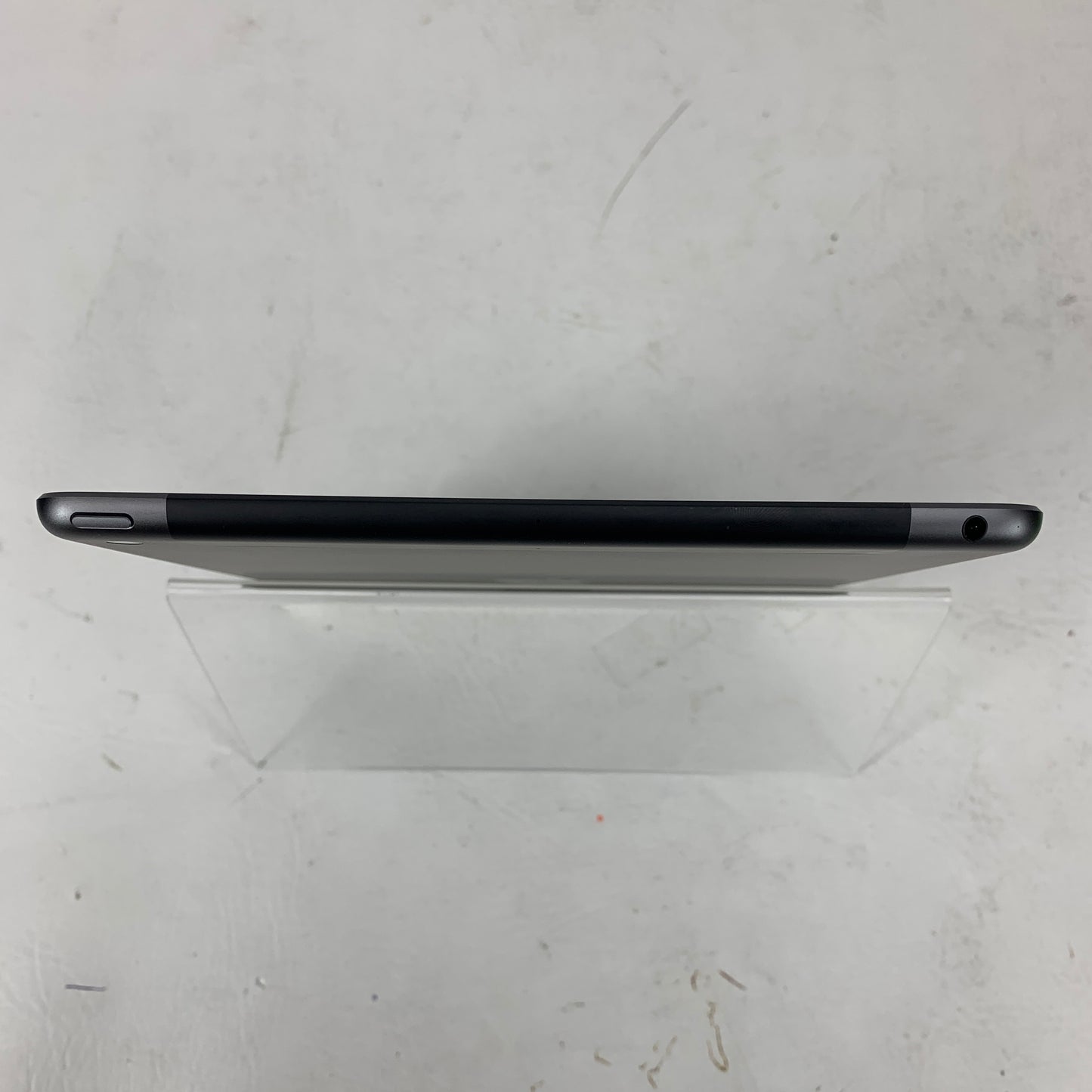 Unlocked Apple iPad 9th Gen 64GB Space Gray MK663LL/A