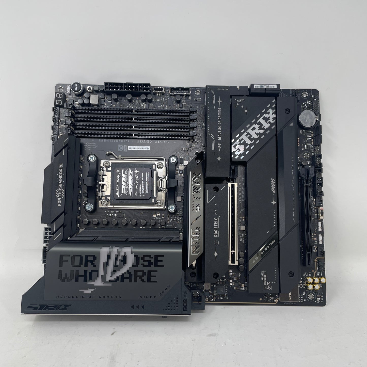 Asus ROG Strix X870E-E Gaming WiFi AM5 ATX AMD DDR5 Motherboard