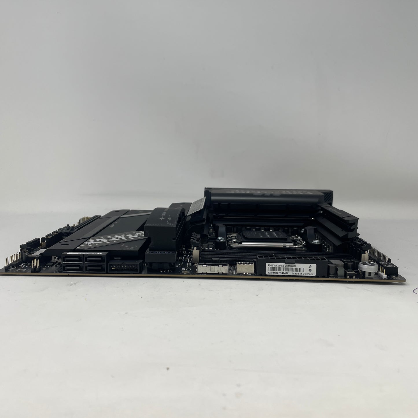 Asus ROG Strix X870E-E Gaming WiFi AM5 ATX AMD DDR5 Motherboard