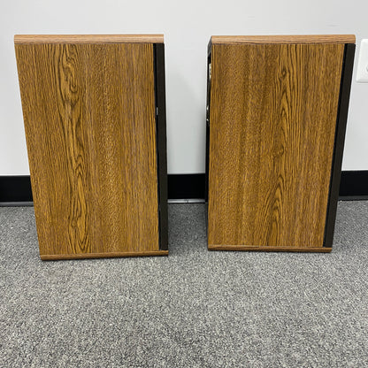 KLH 802 2-Way Bookshelf Speakers Brown