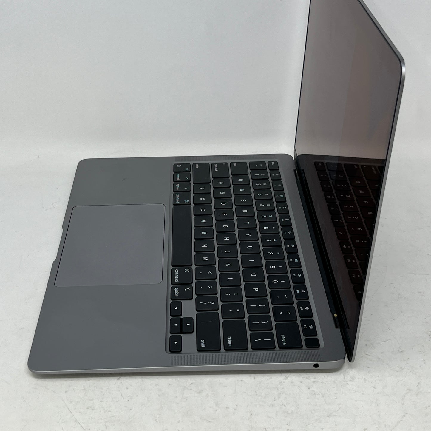 2020 Apple MacBook Air 13.3" M1 7C GPU 3.2GHz 8GB RAM 256GB SSD MGN63LL/A