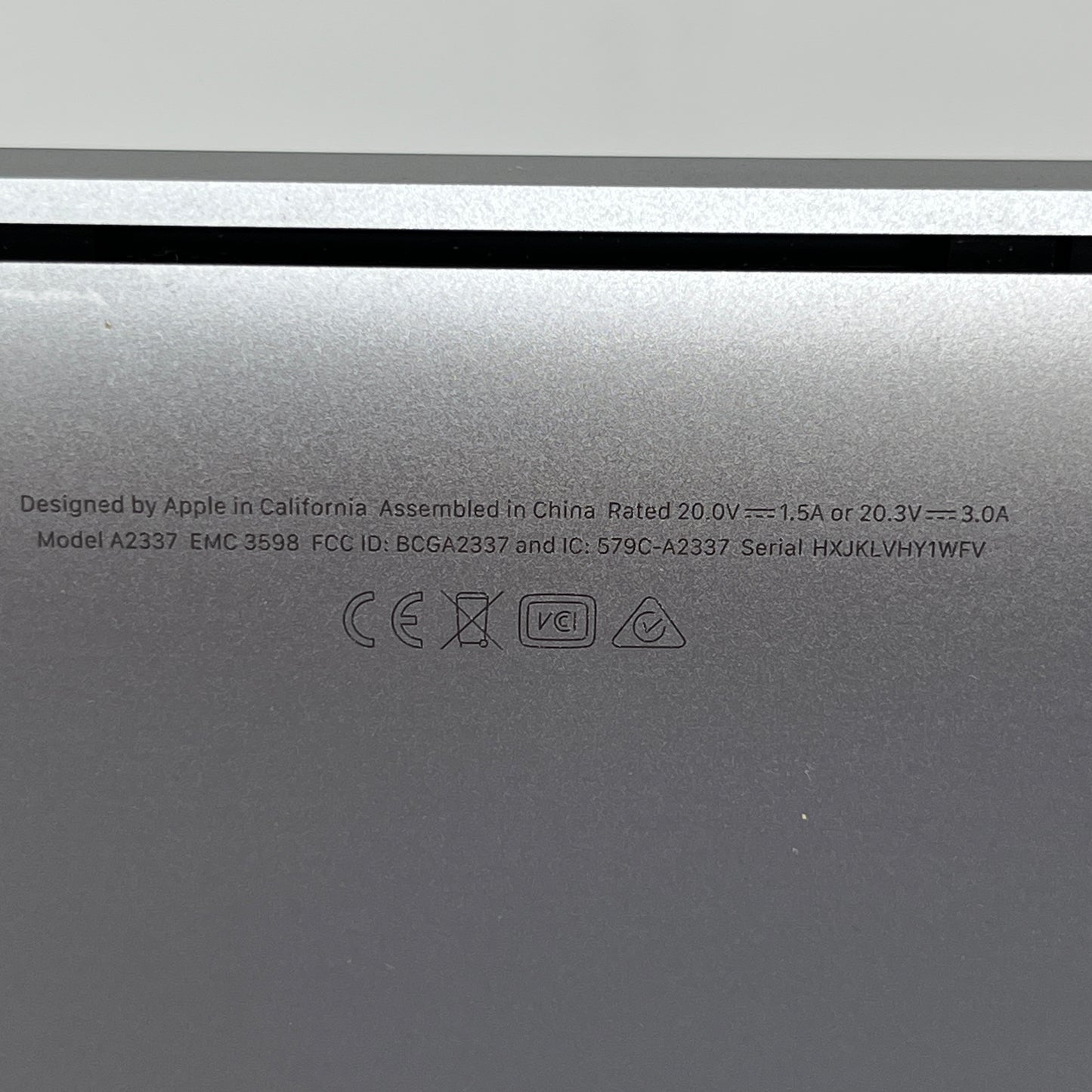 2020 Apple MacBook Air 13.3" M1 7C GPU 3.2GHz 8GB RAM 256GB SSD MGN63LL/A