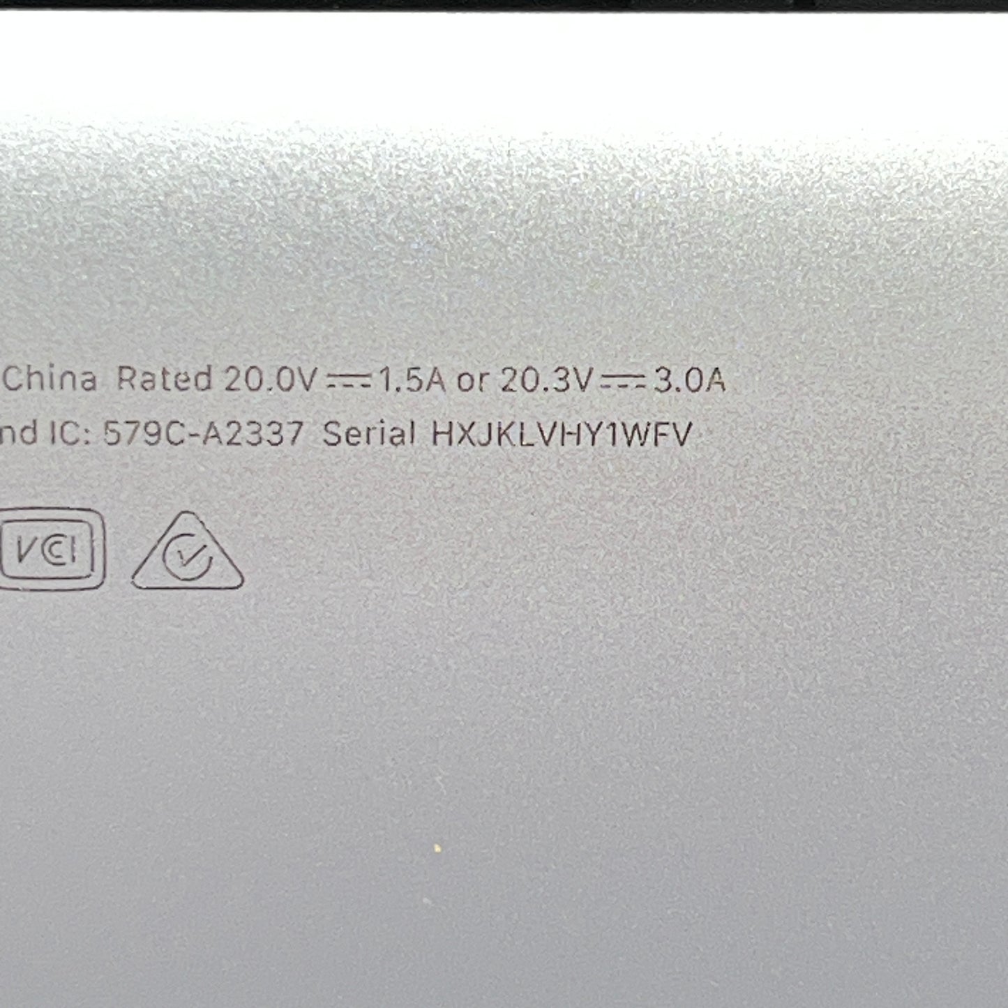 2020 Apple MacBook Air 13.3" M1 7C GPU 3.2GHz 8GB RAM 256GB SSD MGN63LL/A