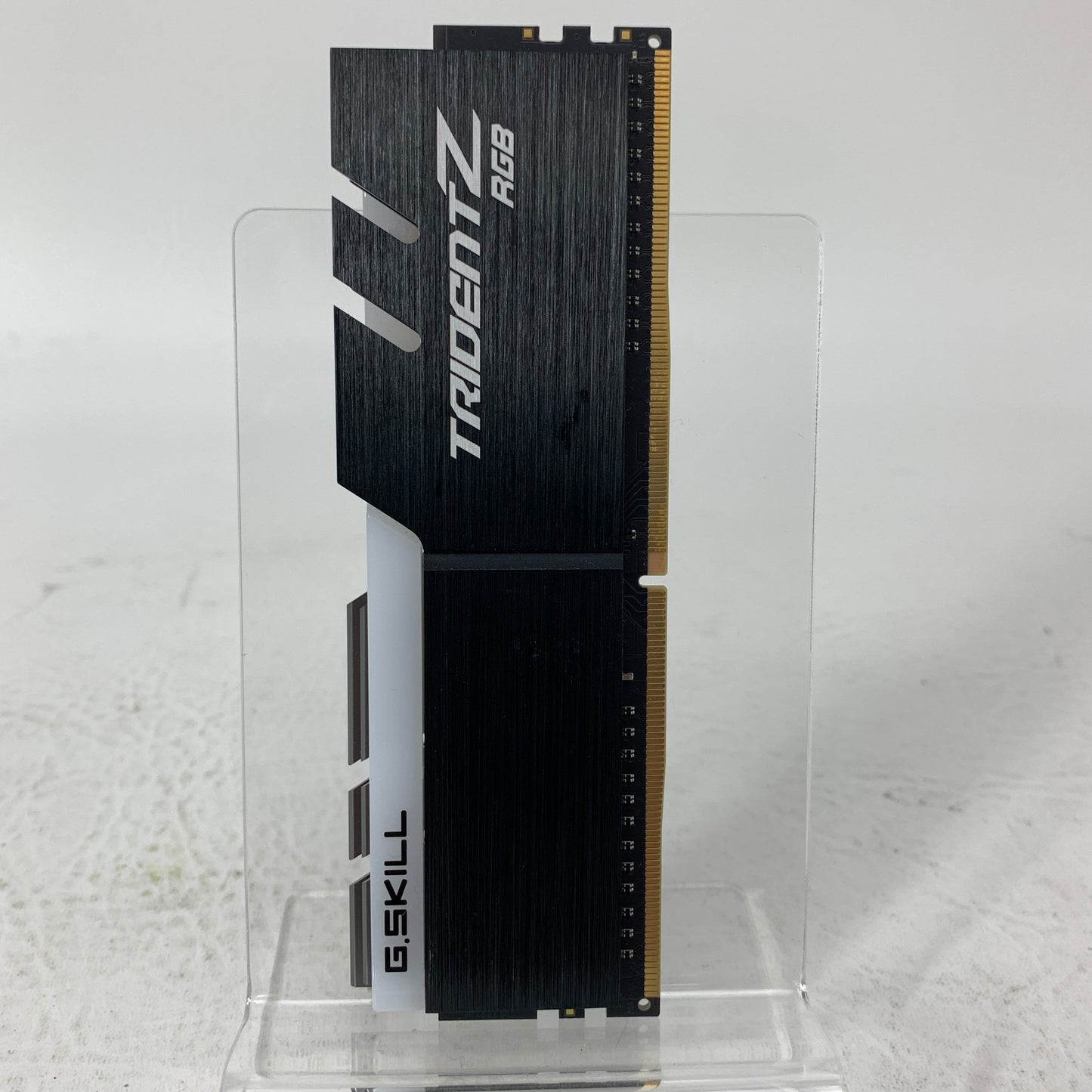 G.Skill Trident Z RGB 16GB (2x8GB) RAM DDR4 3200MHz F4-3200C16D-16GTZR
