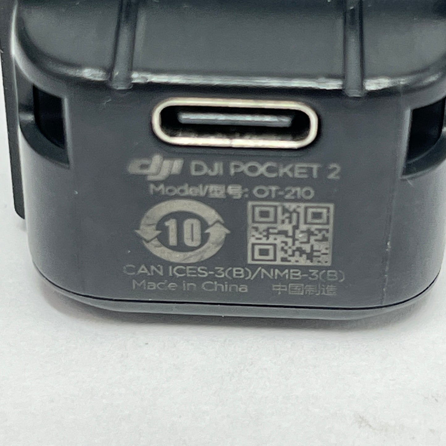 DJI Pocket 2 Creator Combo 4K 64MP Handheld 3-Axis Gimbal Camera OT-210