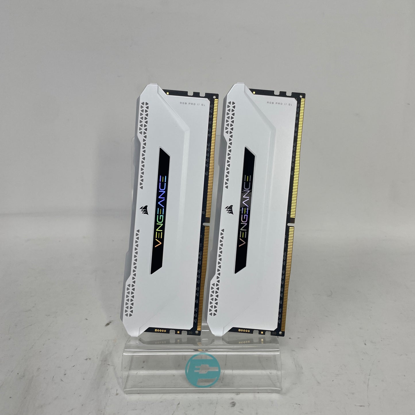 Corsair Vengeance 16GB (2x8GB) RAM DDR4 3200MHz CMH16GX4M2E3200C16W