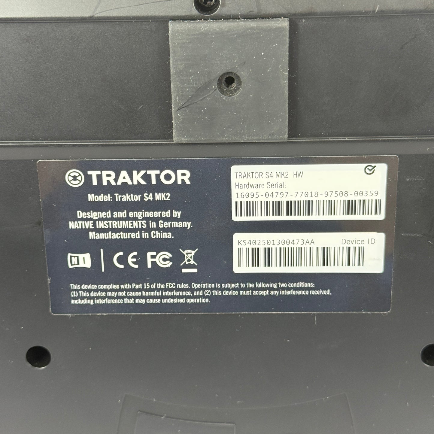 Traktor Kontrol S4 MK2 DJ Controller