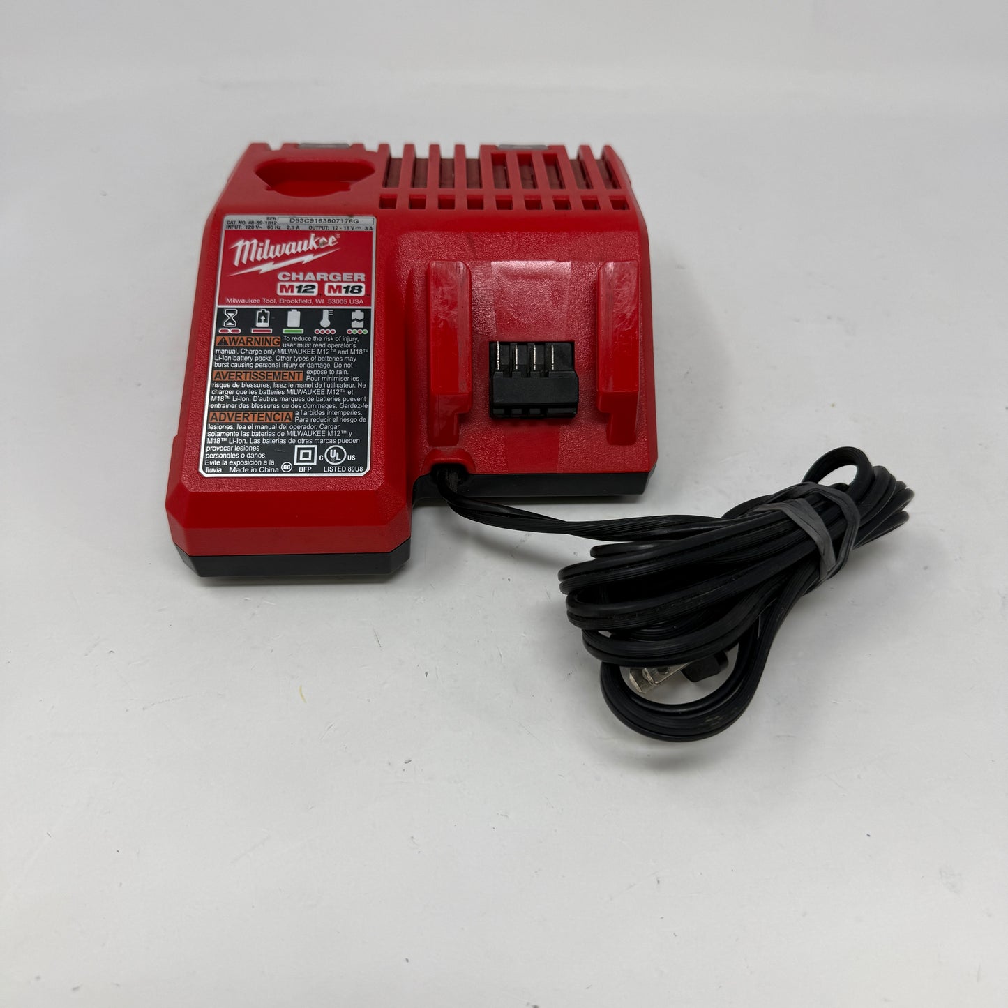 Milwaukee M12 & M18 Multi-Voltage Battery Charger 48-59-1812