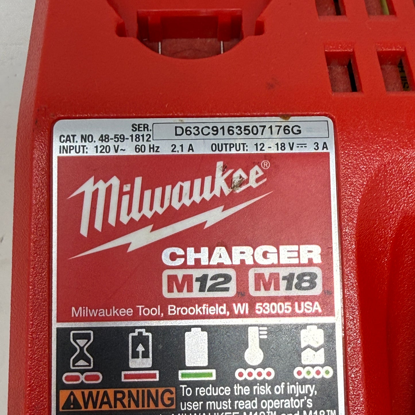 Milwaukee M12 & M18 Multi-Voltage Battery Charger 48-59-1812