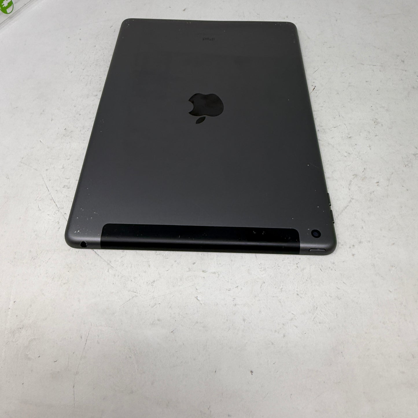 Unlocked Apple iPad 8th Gen 32GB Space Gray MYN32LL/A