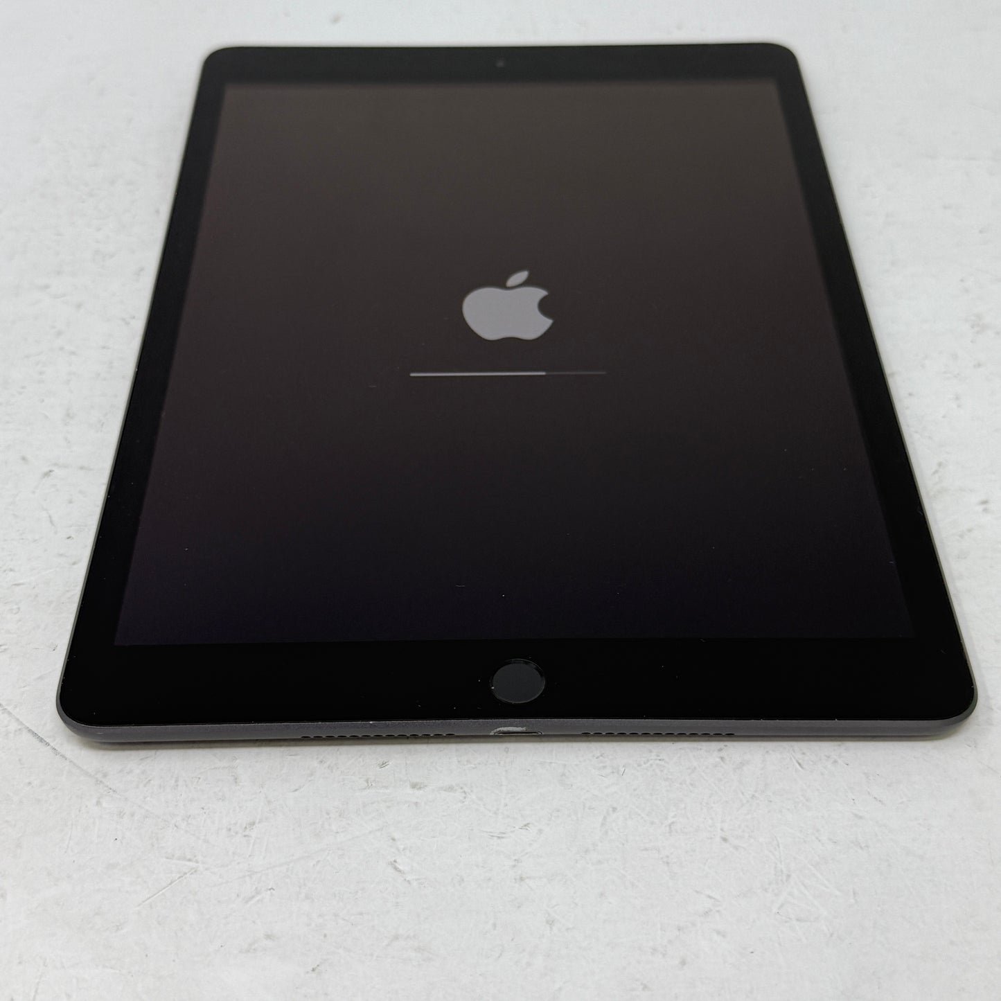 Unlocked Apple iPad 8th Gen 32GB Space Gray MYN32LL/A