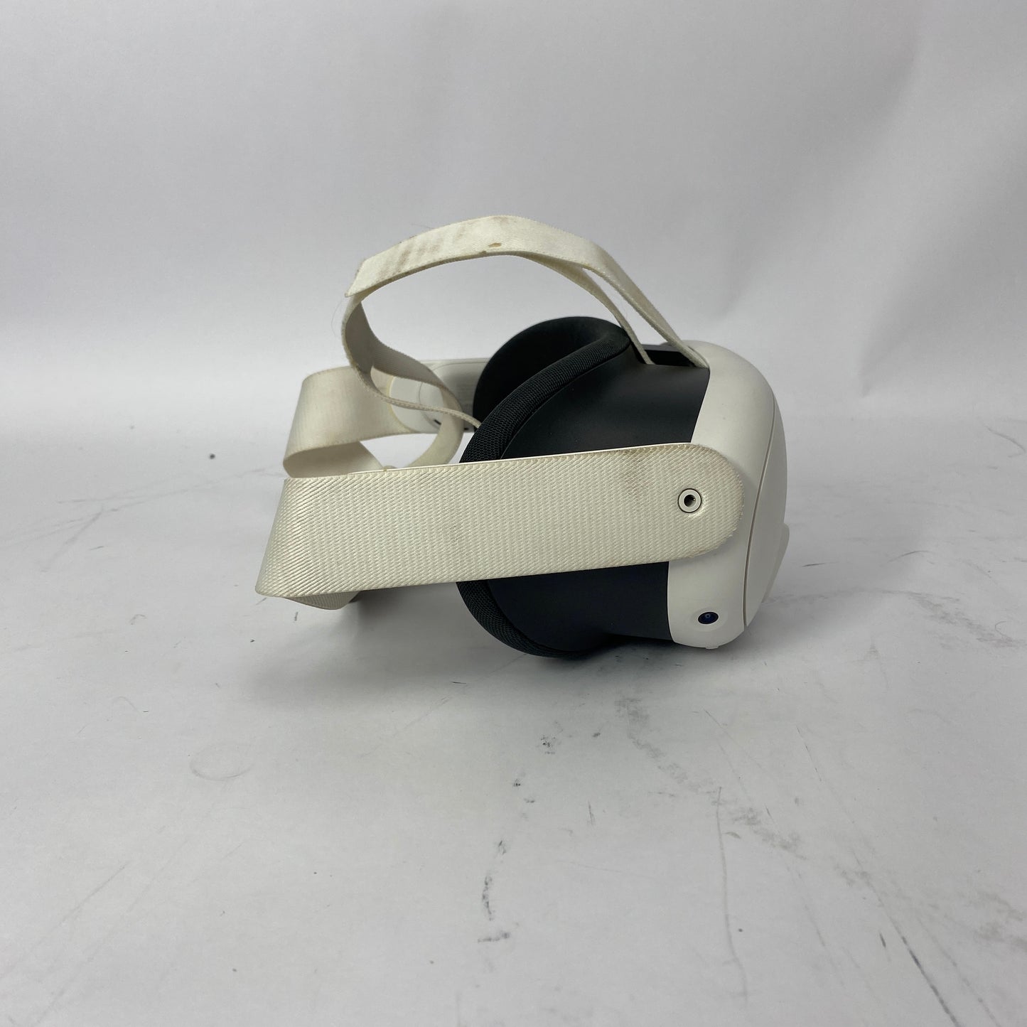 Meta Quest 3 128GB Standalone All-in-One VR Headset S3A