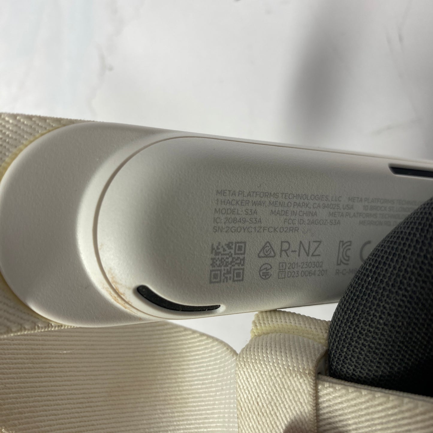 Meta Quest 3 128GB Standalone All-in-One VR Headset S3A