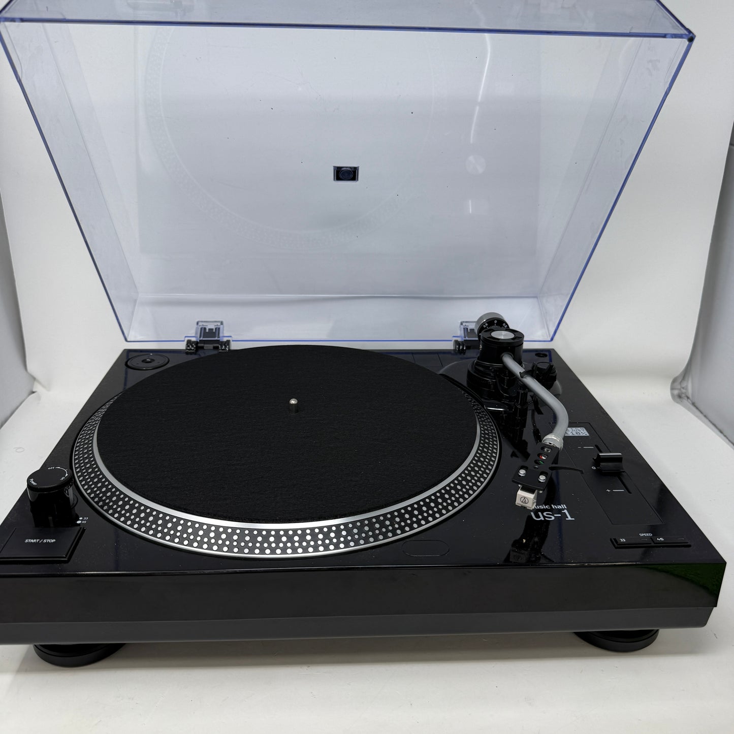 Music Hall US-1 Professional Turnable