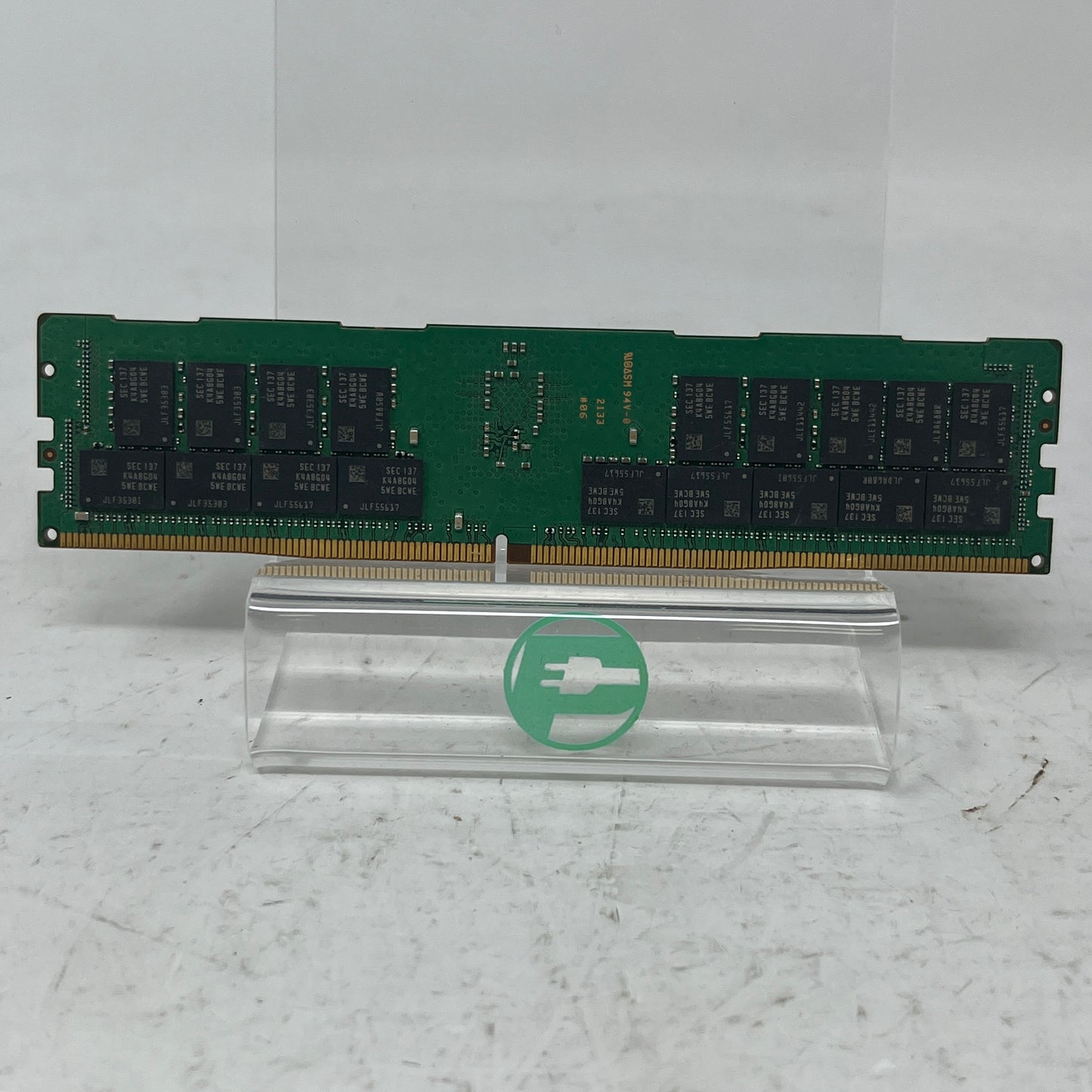 Samsung M393A4K40EB3-CWEC0 32GB (1x32GB) RAM DDR4 3200MHz
