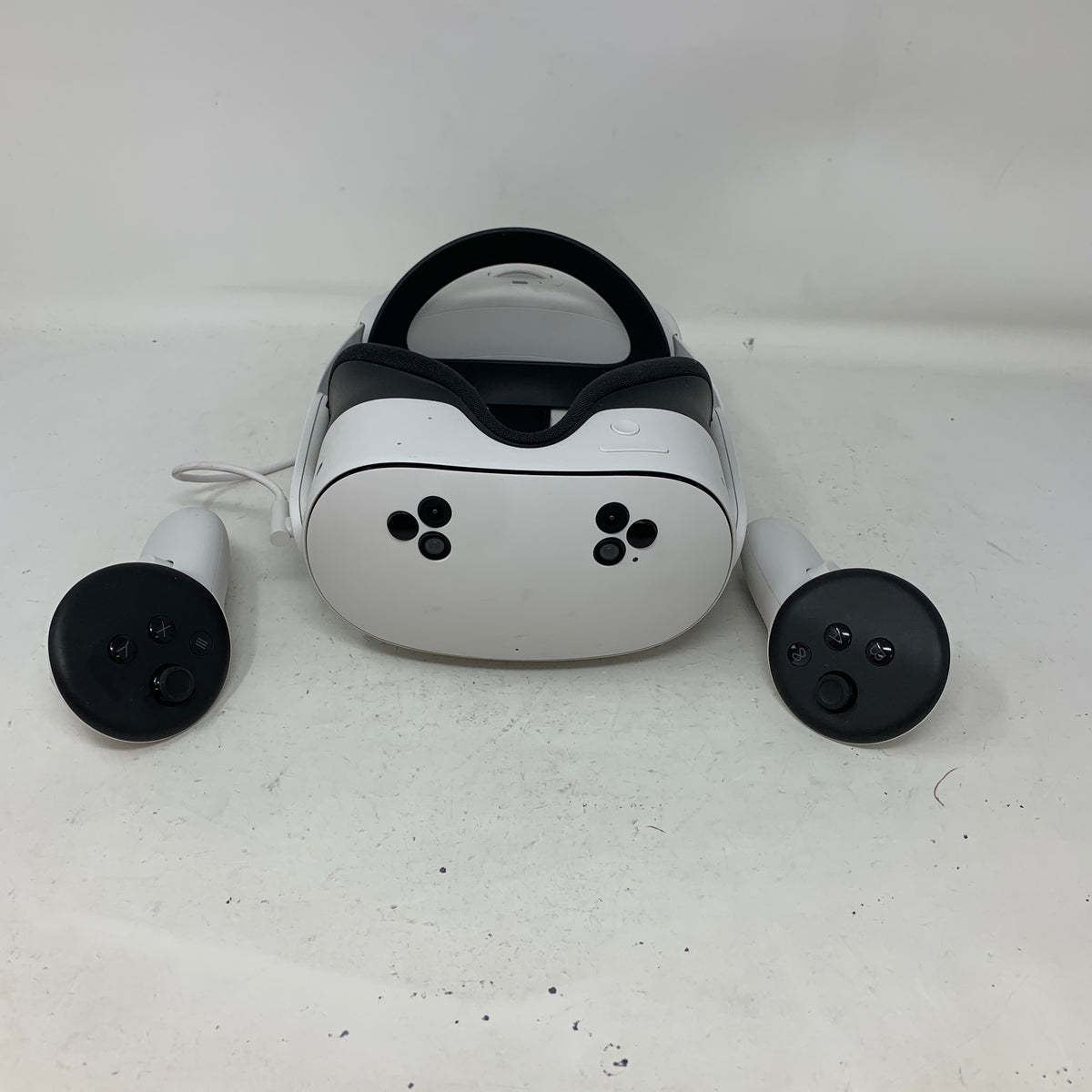 Meta Quest 3S 128GB Standalone All-in-One VR Headset P97